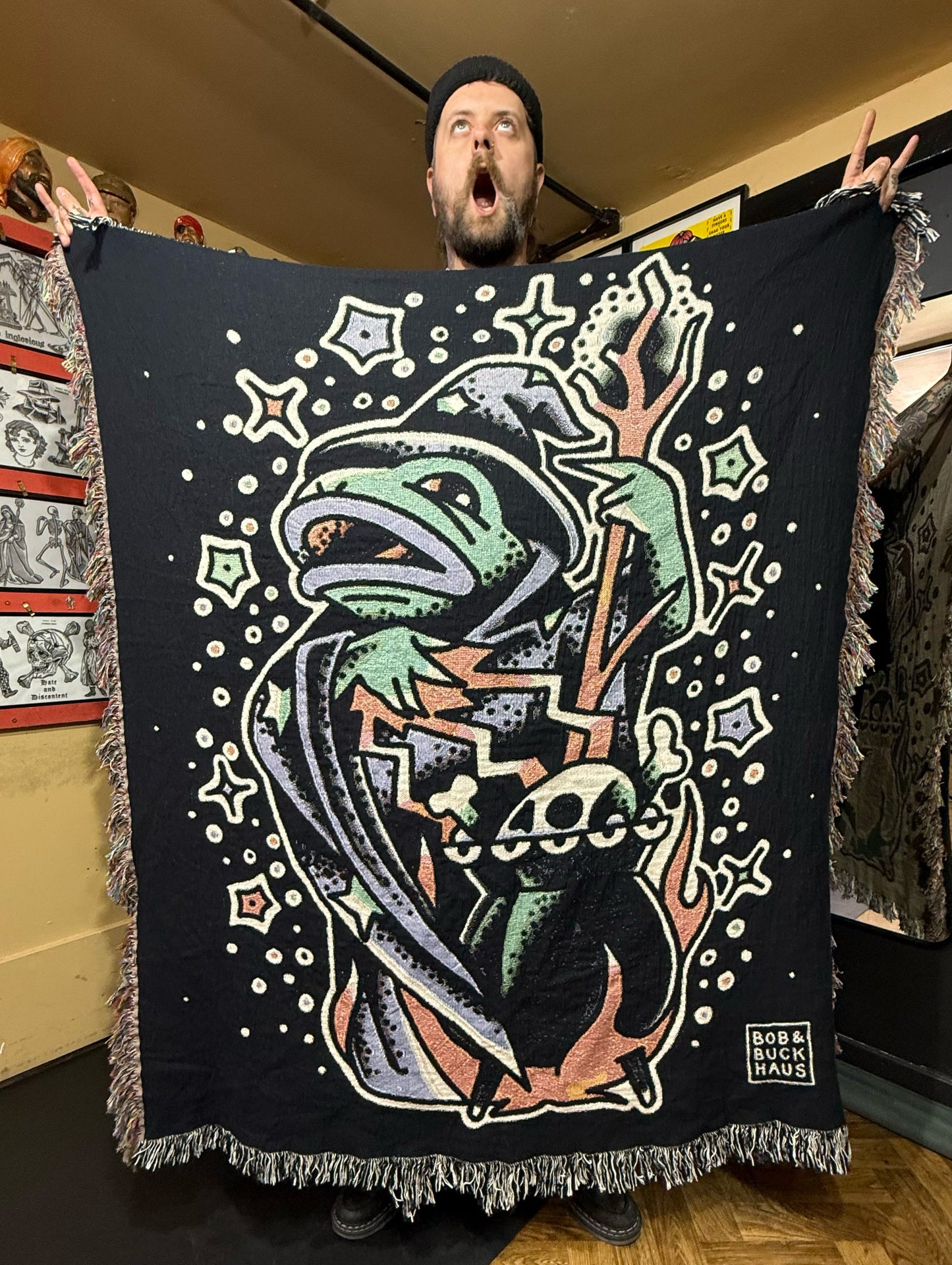 FROG WARLOCK WOVEN TAPESTRY BLANKET